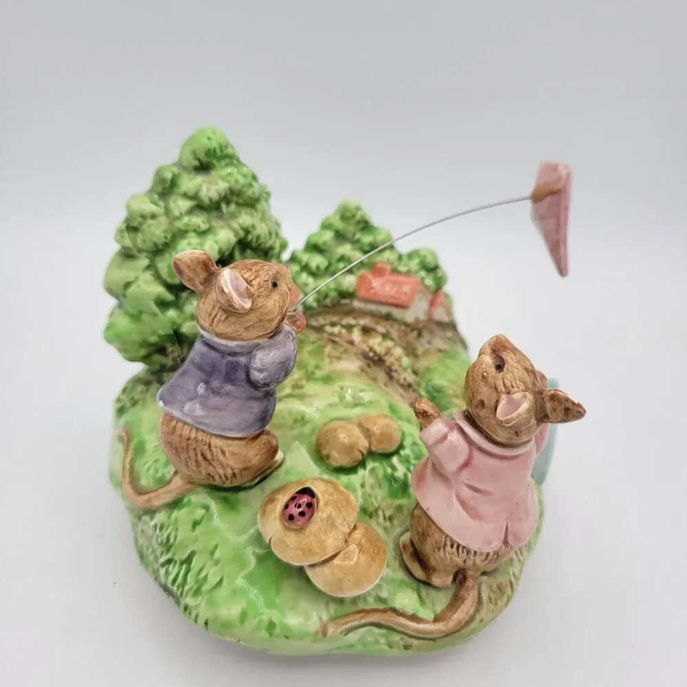 Otagiri Musical Mice Ceramic Figurine Music Box